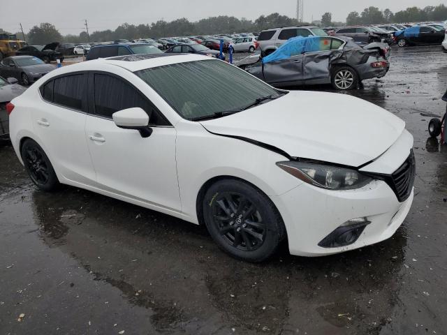  MAZDA 3 2015 White