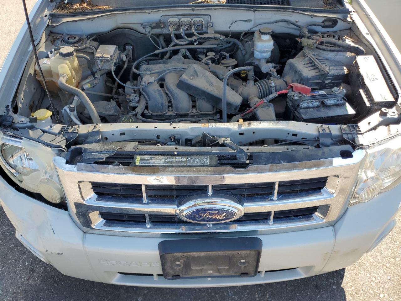 2008 Ford Escape - Image 12