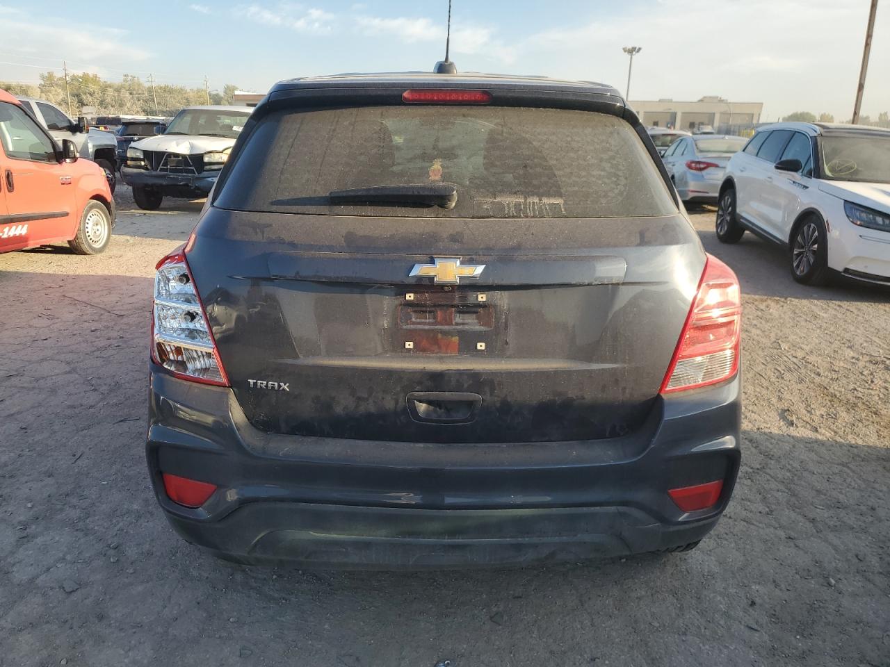 2018 Chevrolet Trax Ls VIN: 3GNCJKSB4JL210908 Lot: 71865474