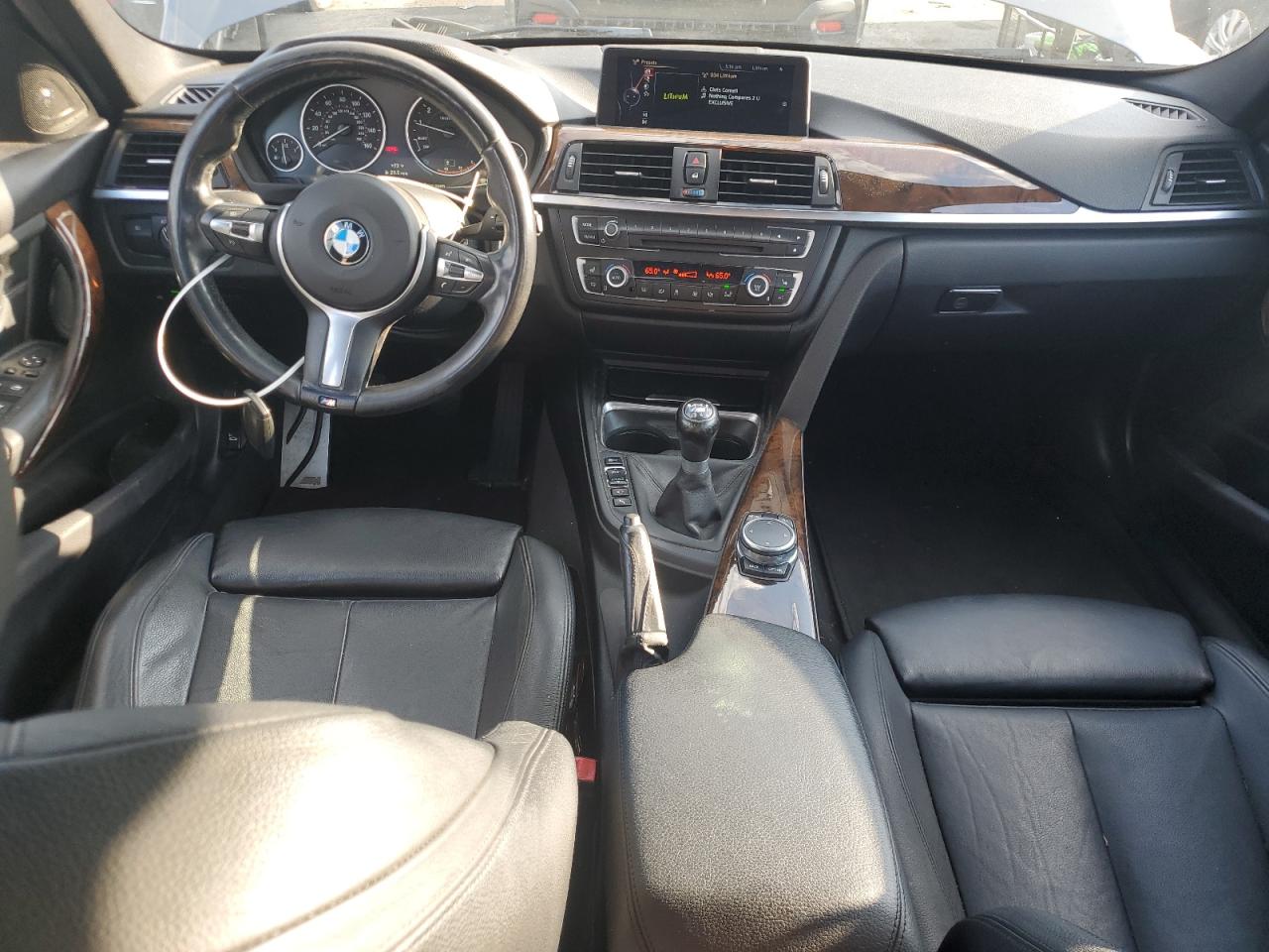 WBA3B9C50FJ466305 2015 BMW 335 Xi