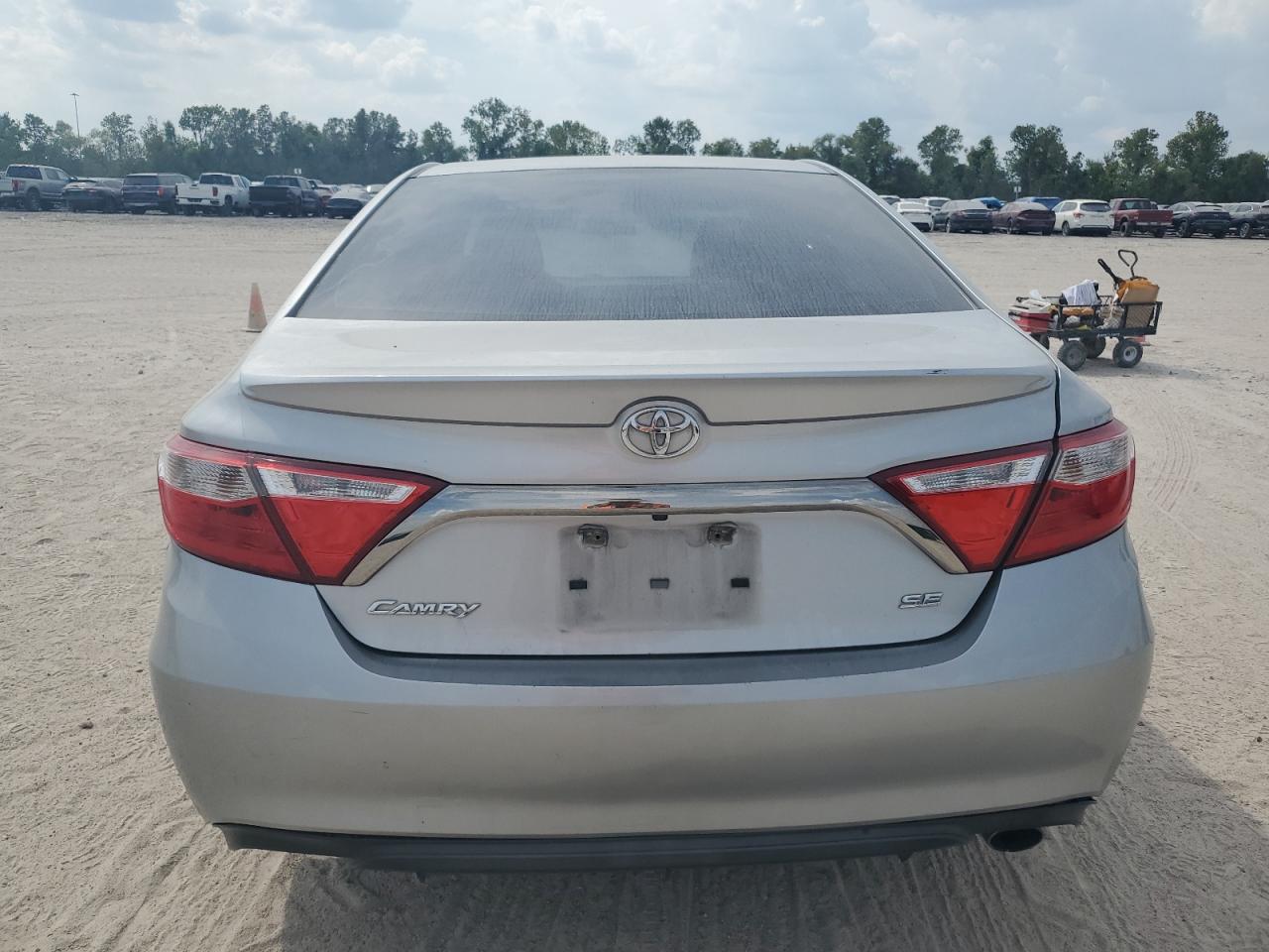 2015 Toyota Camry Le VIN: 4T1BF1FK3FU085225 Lot: 71723894