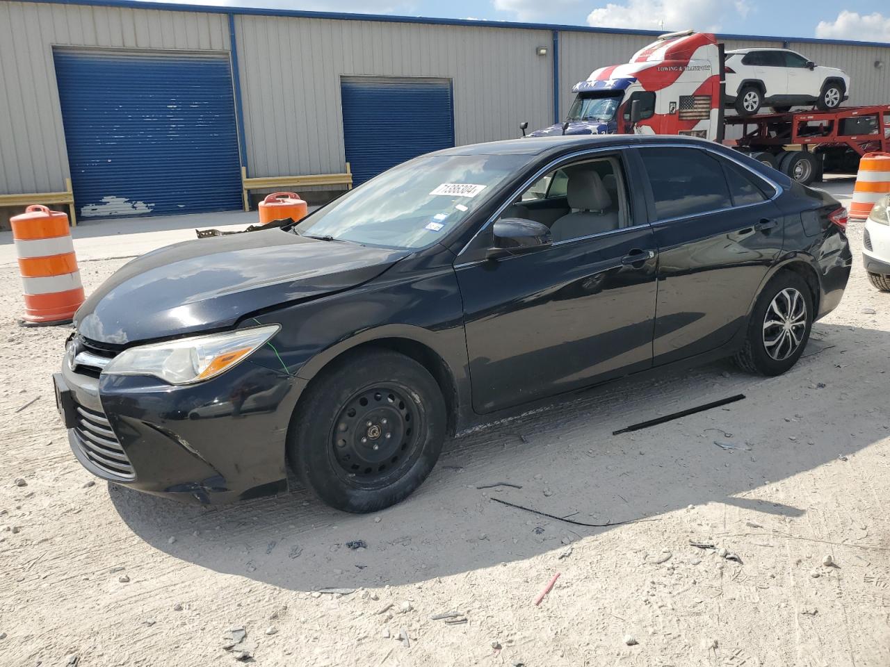 4T1BF1FK0HU360276 2017 TOYOTA CAMRY - Image 1