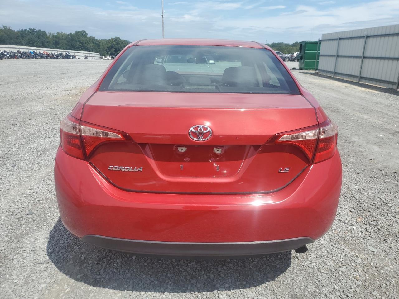 2018 Toyota Corolla L VIN: 5YFBURHE5JP774057 Lot: 69936704