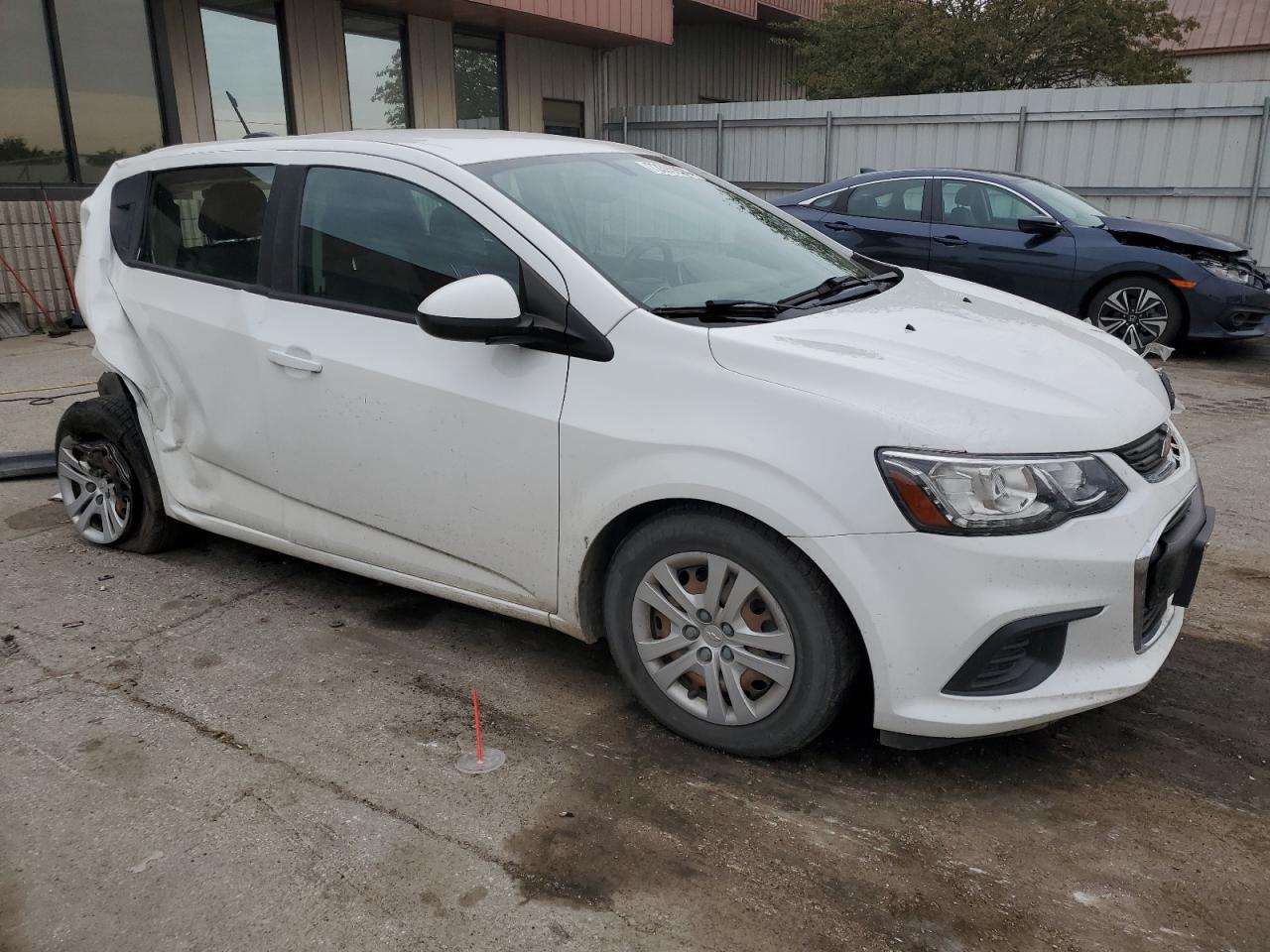 2017 Chevrolet Sonic - Image 4
