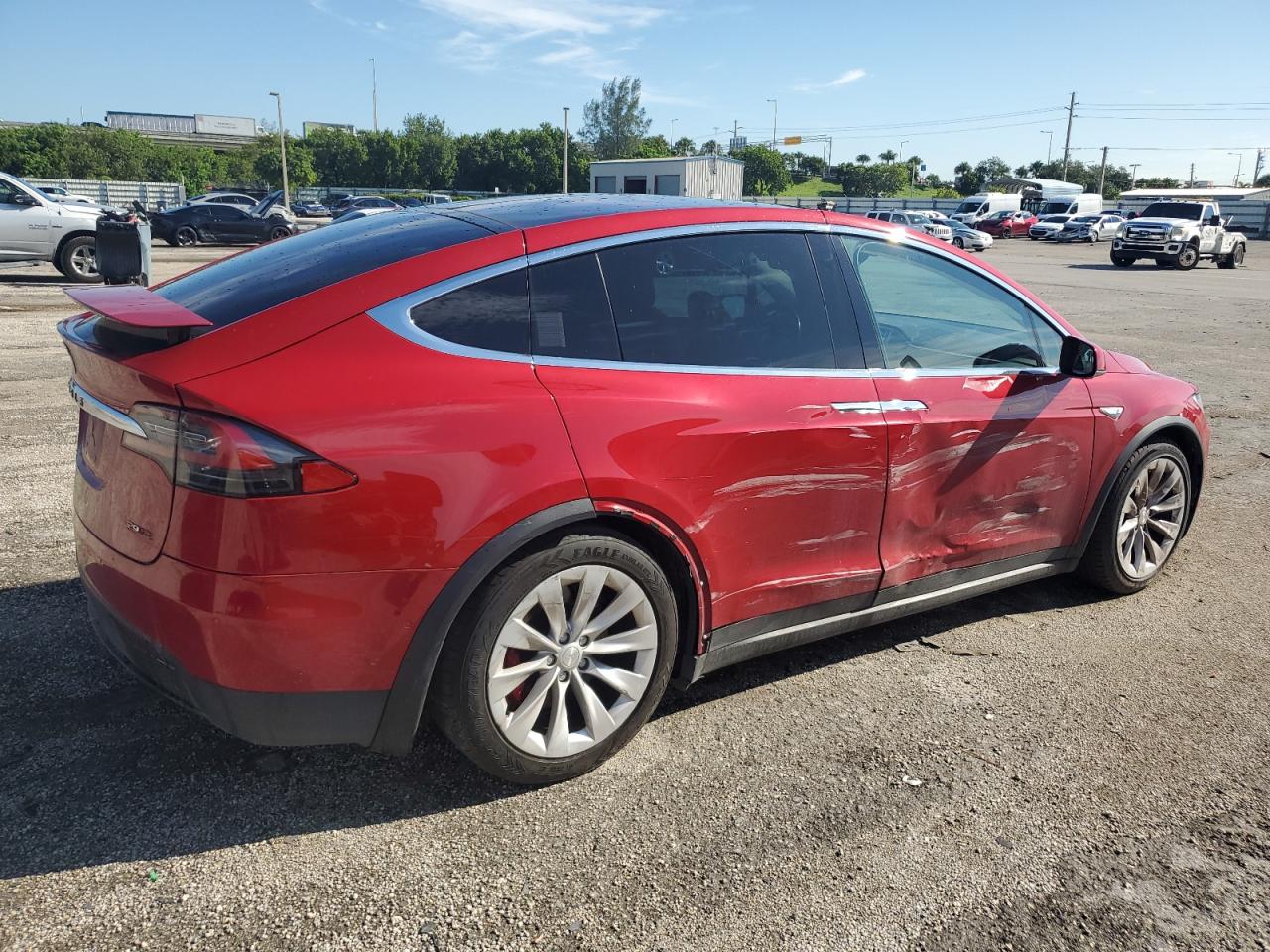 2016 Tesla Model X VIN: 5YJXCBE47GF012123 Lot: 71265304