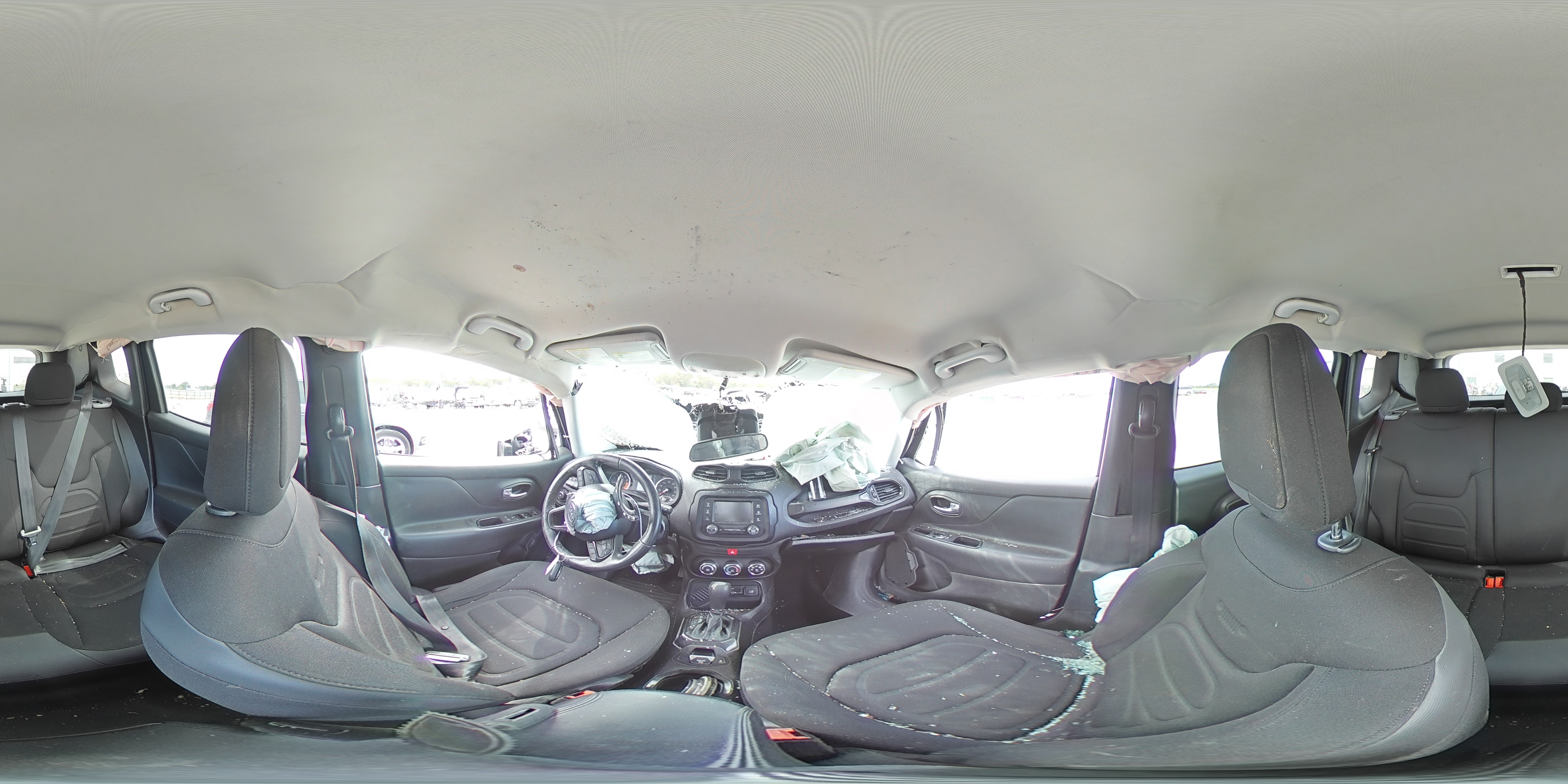 2017 Jeep Renegade - Image 13