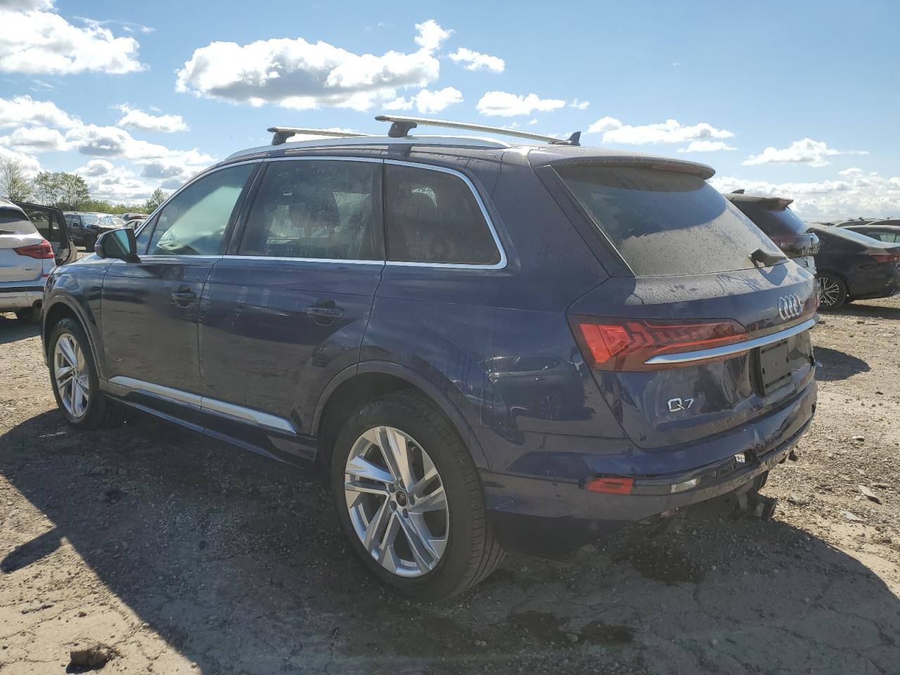 WA1LJAF76MD023425 2021 AUDI Q7 - Image 2