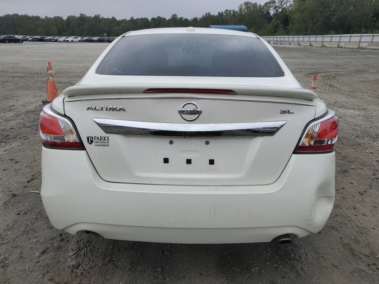 2015 Nissan Altima - Image 6