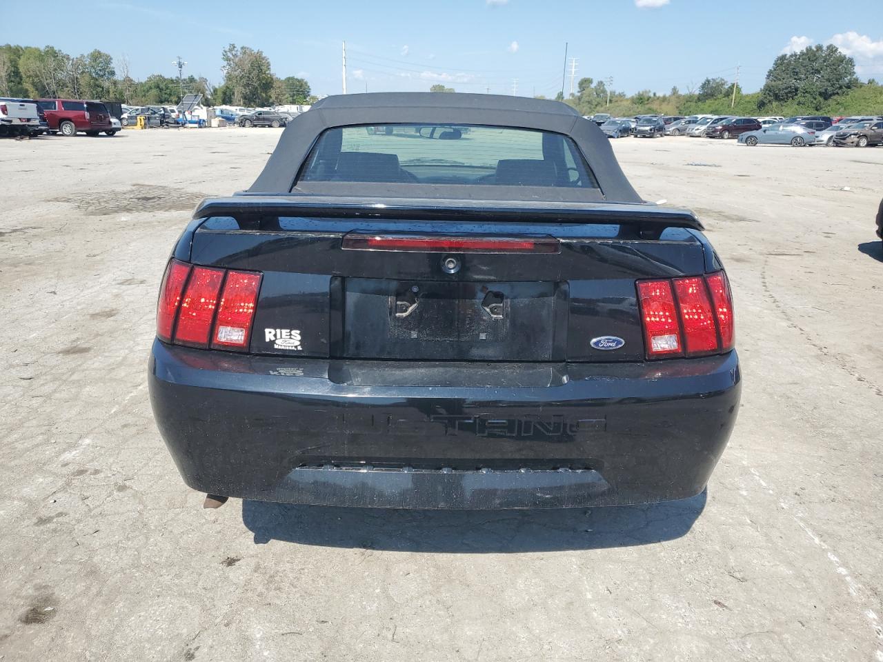 2002 Ford Mustang VIN: 1FAFP44442F136261 Lot: 69889644