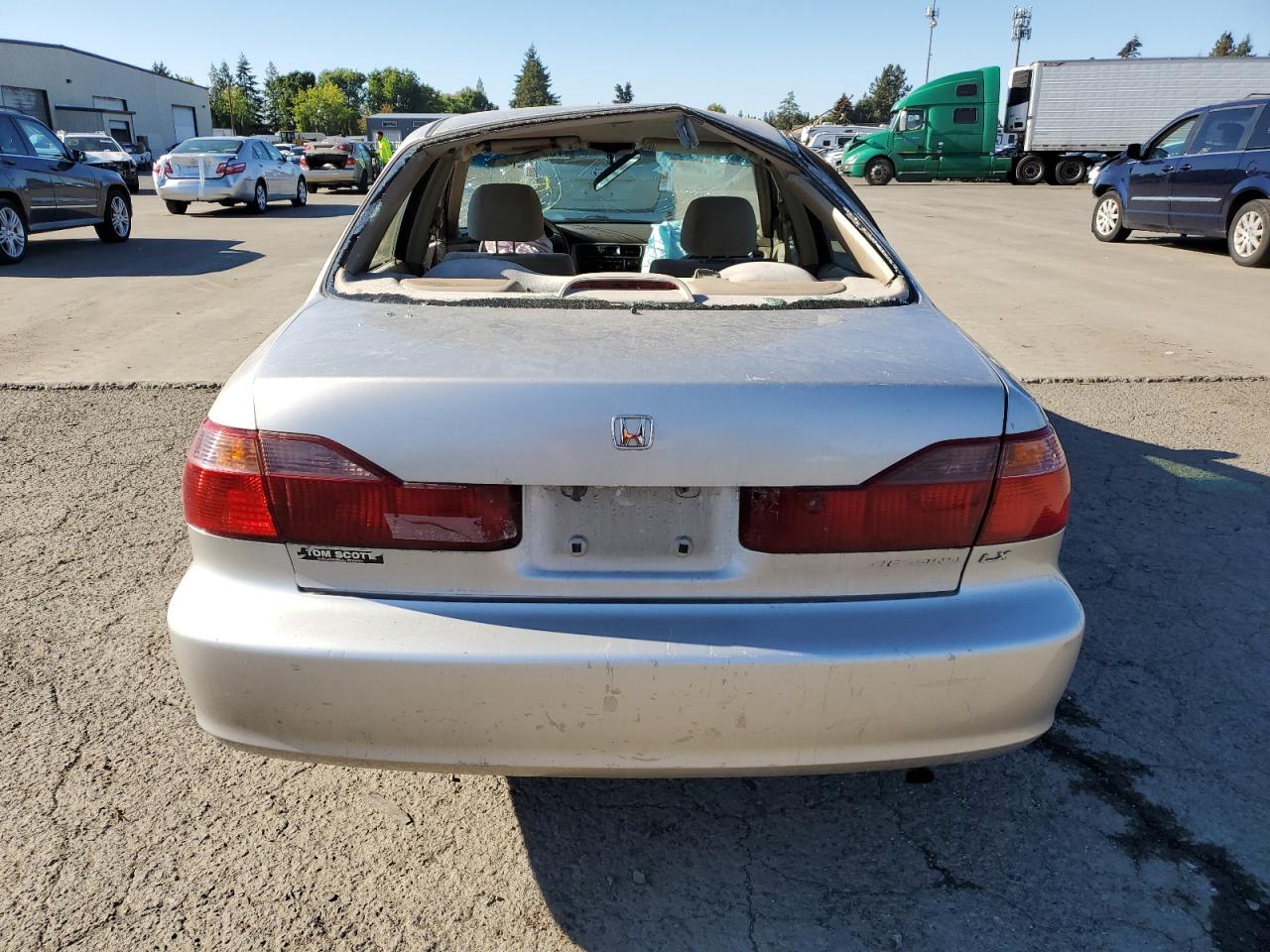 1999 Honda Accord Lx VIN: JHMCG564XXC036091 Lot: 73545114