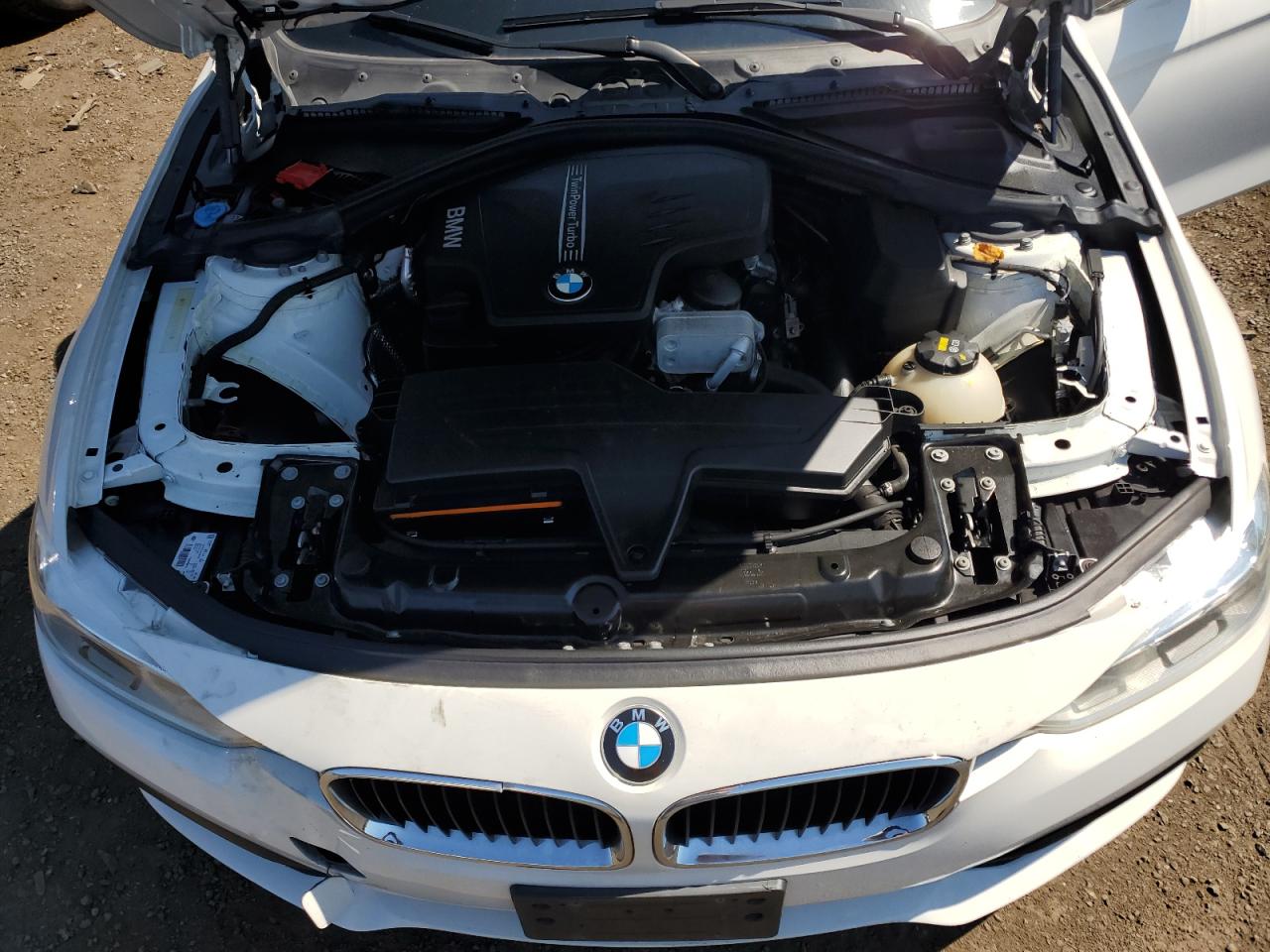 WBA8A3C58JA357508 2018 BMW 320 Xi