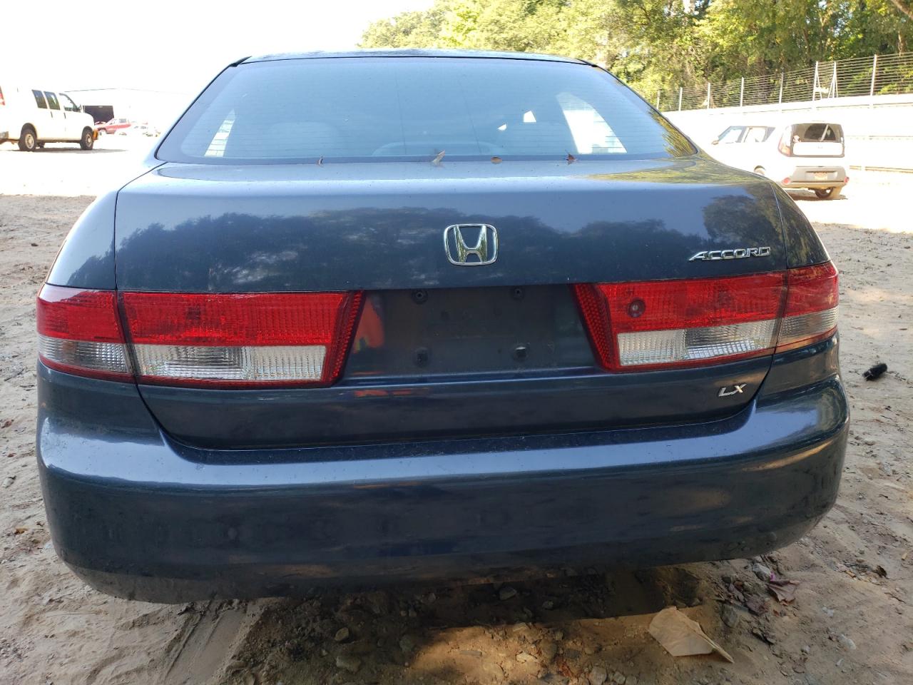 3HGCM56384G711450 2002 Honda Accord Lx