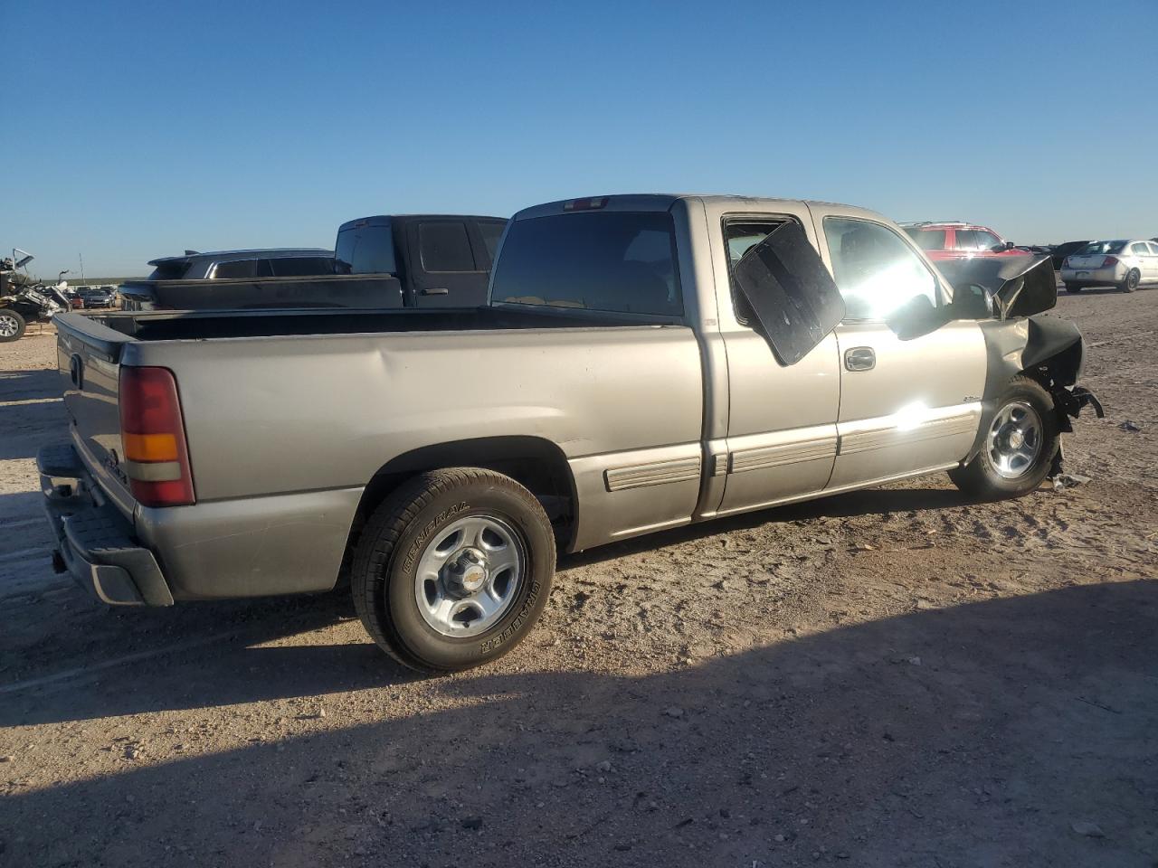 2002 Chevrolet Silverado - Image 3