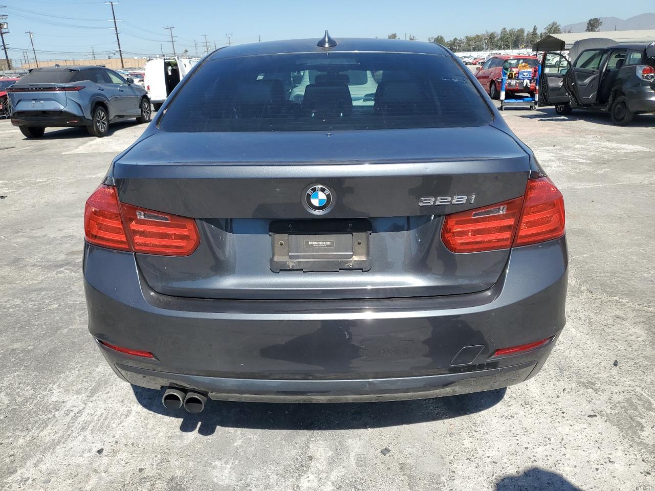 VIN WBA3C1C54DF437243 2013 BMW 3 SERIES no.6