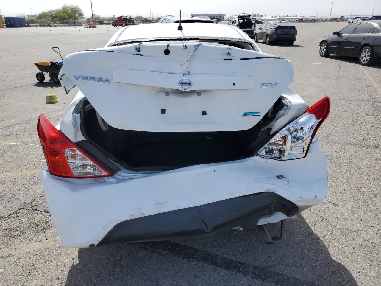 2016 Nissan Versa S VIN: 3N1CN7AP4GL880929 Lot: 71559254