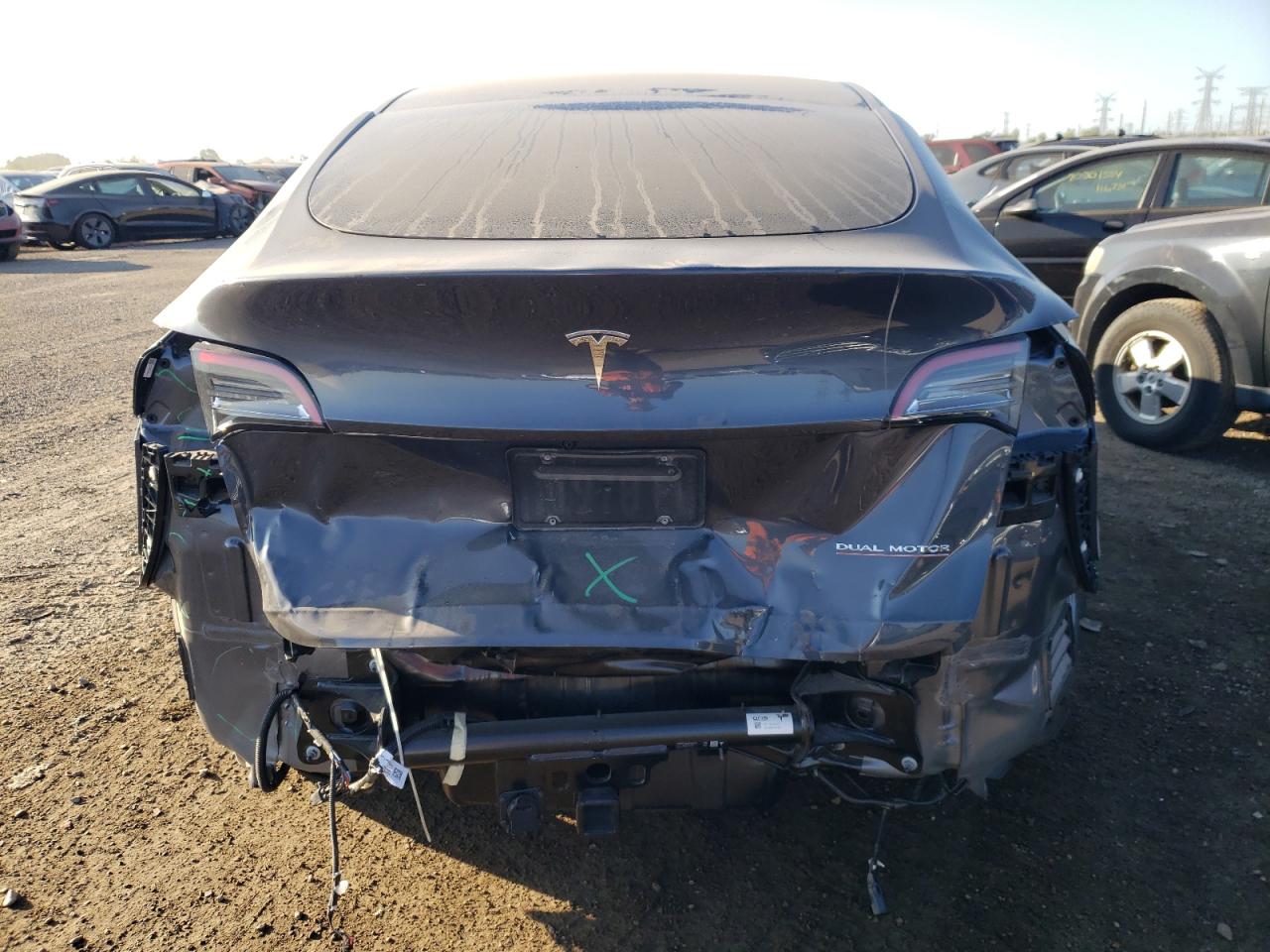 7SAYGDEF1NF505432 2022 Tesla Model Y