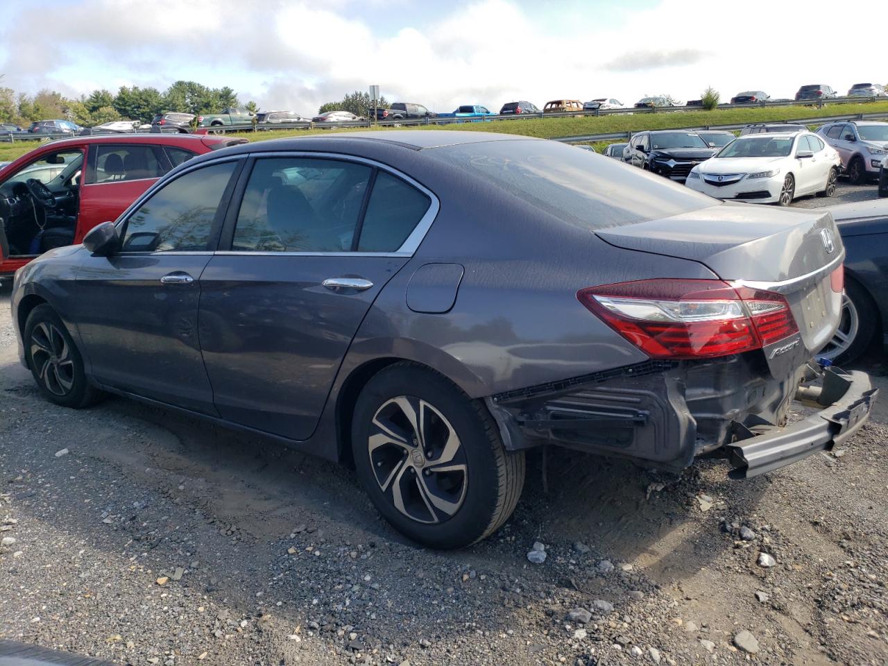 1HGCR2F33HA128952 2017 HONDA ACCORD - Image 2