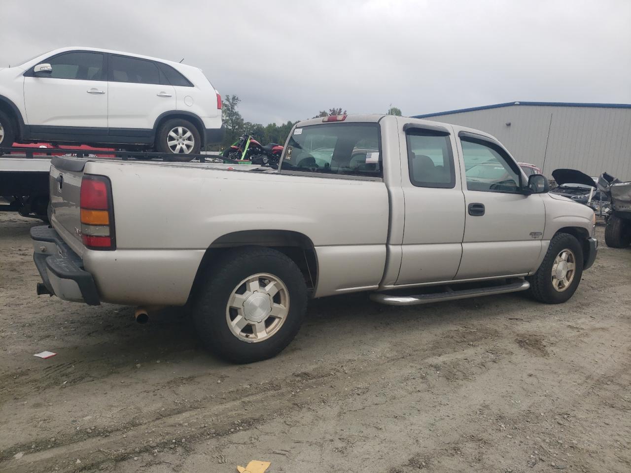 2006 GMC New Sierra C1500 VIN: 1GTEC19V76Z223500 Lot: 71225154