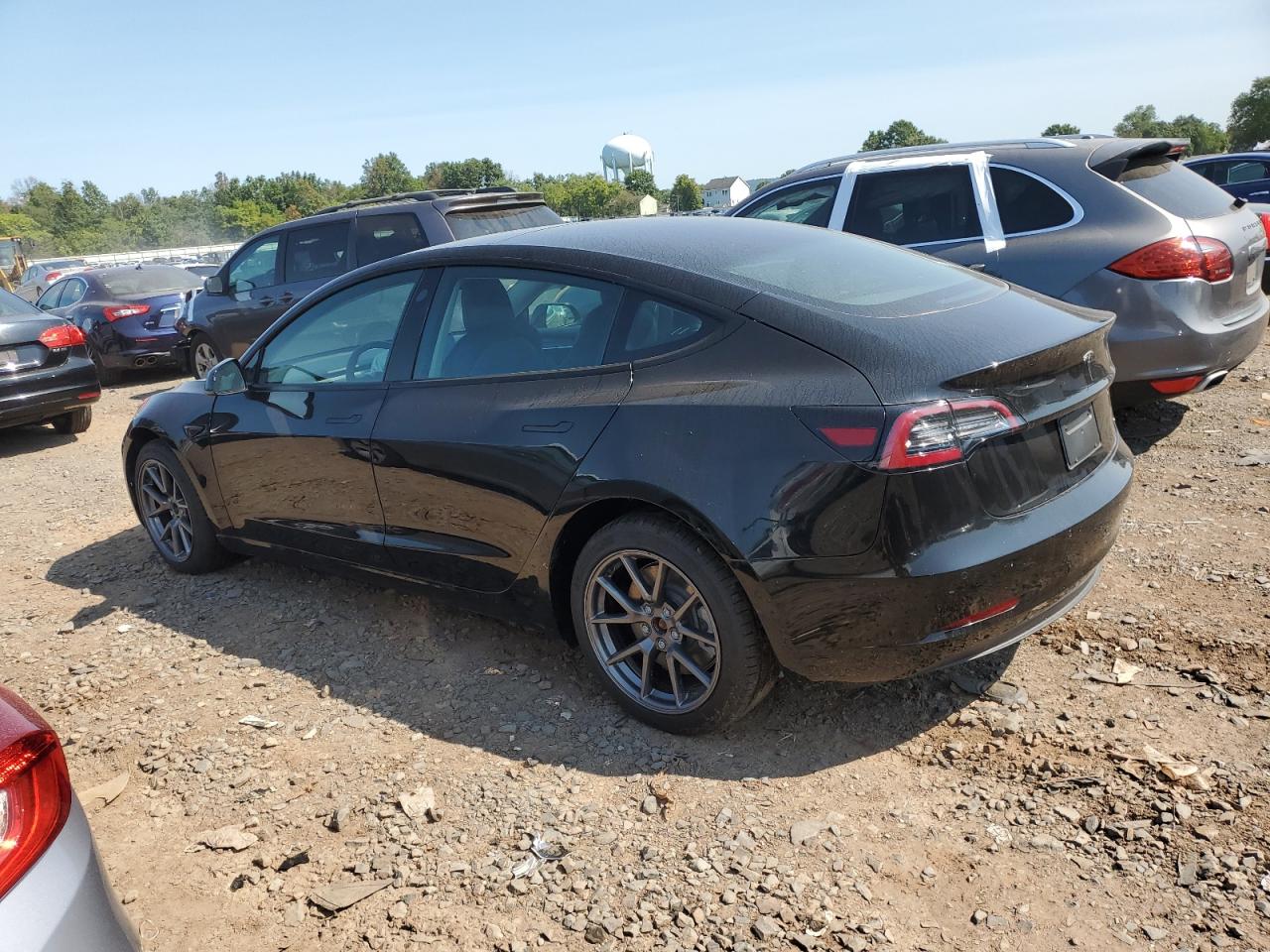 5YJ3E1EA2NF188891 2022 TESLA MODEL 3 - Image 2