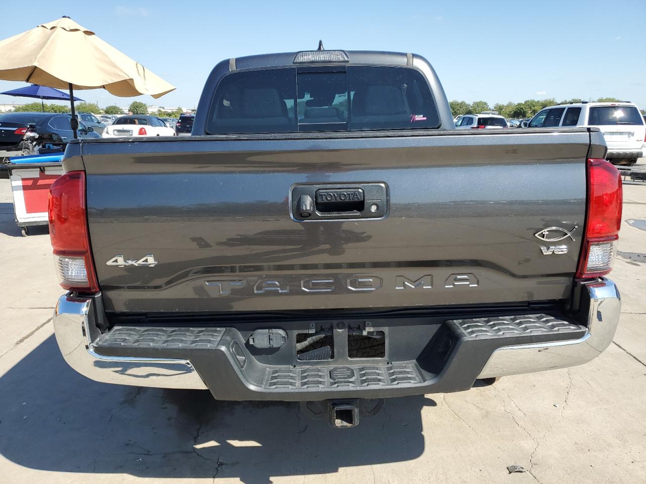 3TMCZ5AN0JM166107 2018 Toyota Tacoma Double Cab