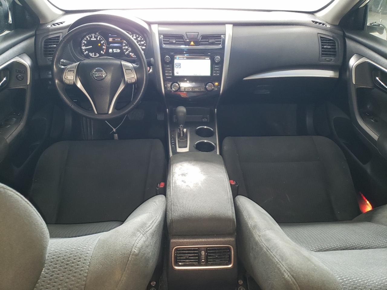 2015 Nissan Altima - Image 8