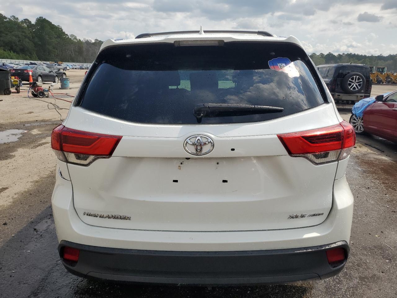 2017 Toyota Highlander Se VIN: 5TDJZRFH7HS392351 Lot: 72583014