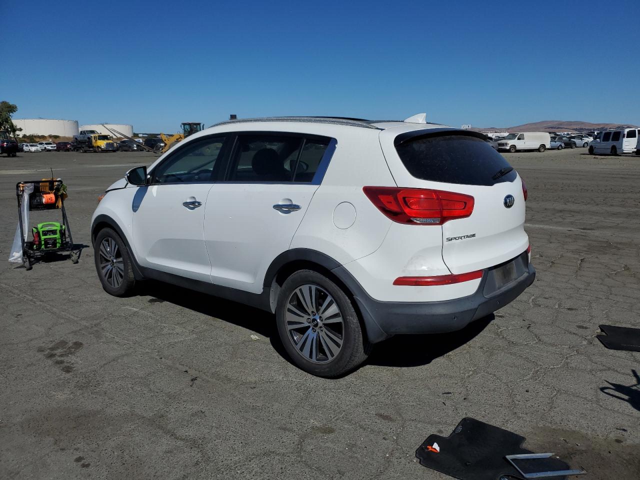 KNDPC3AC5F7761087 2015 KIA SPORTAGE - Image 2