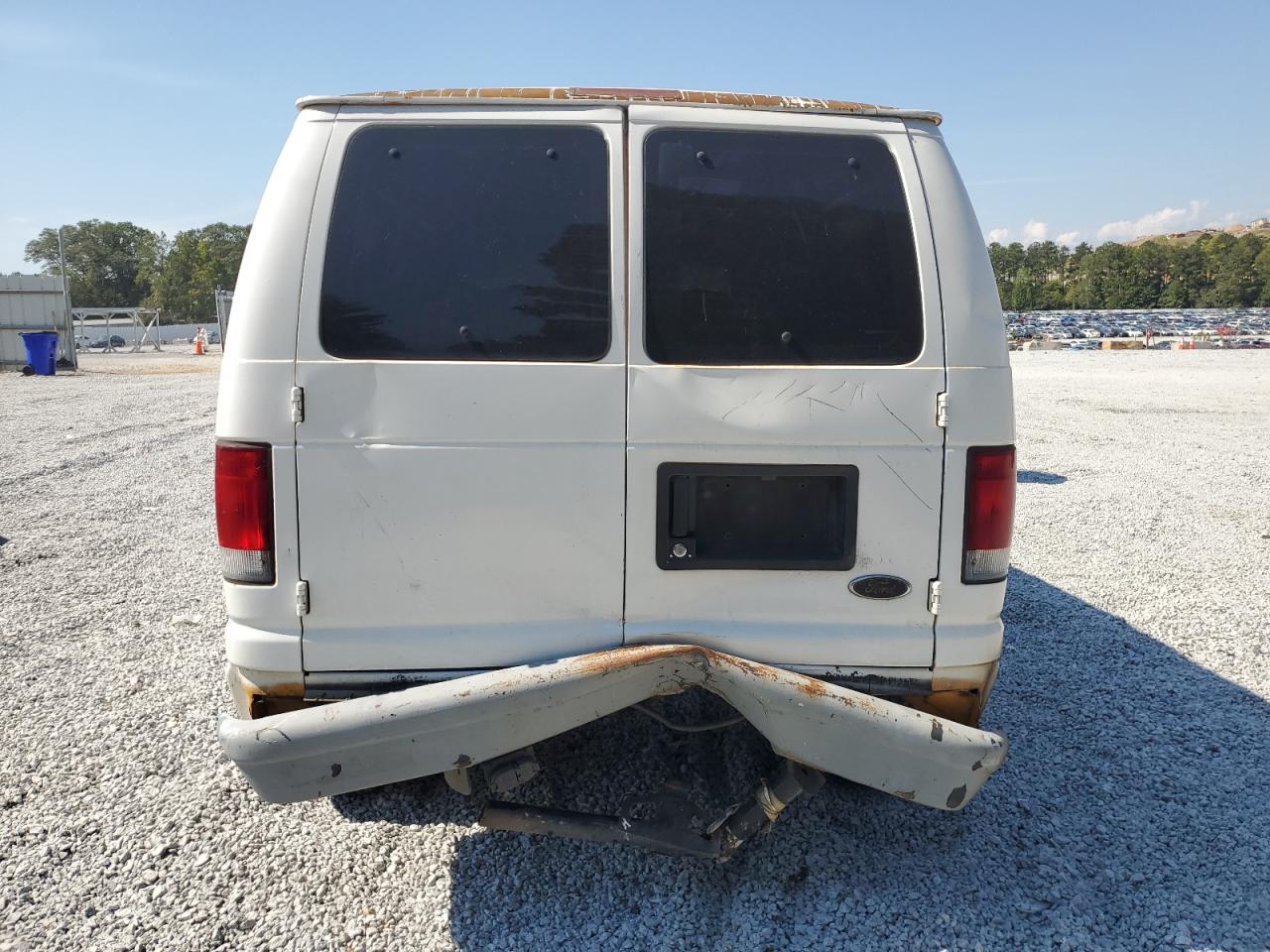 2000 Ford Econoline E250 Van VIN: 1FTNE2422YHB75331 Lot: 72174194