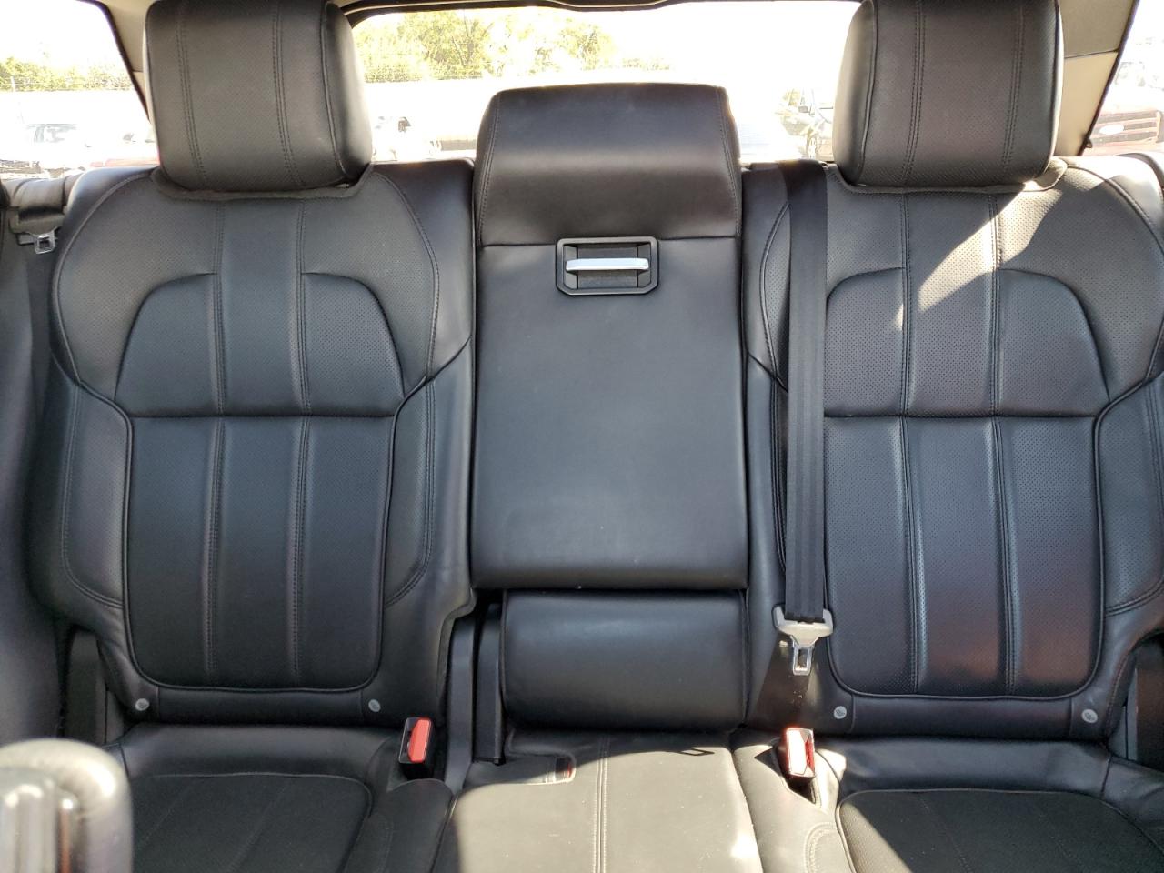 2015 Land Rover Range Rover - Image 10