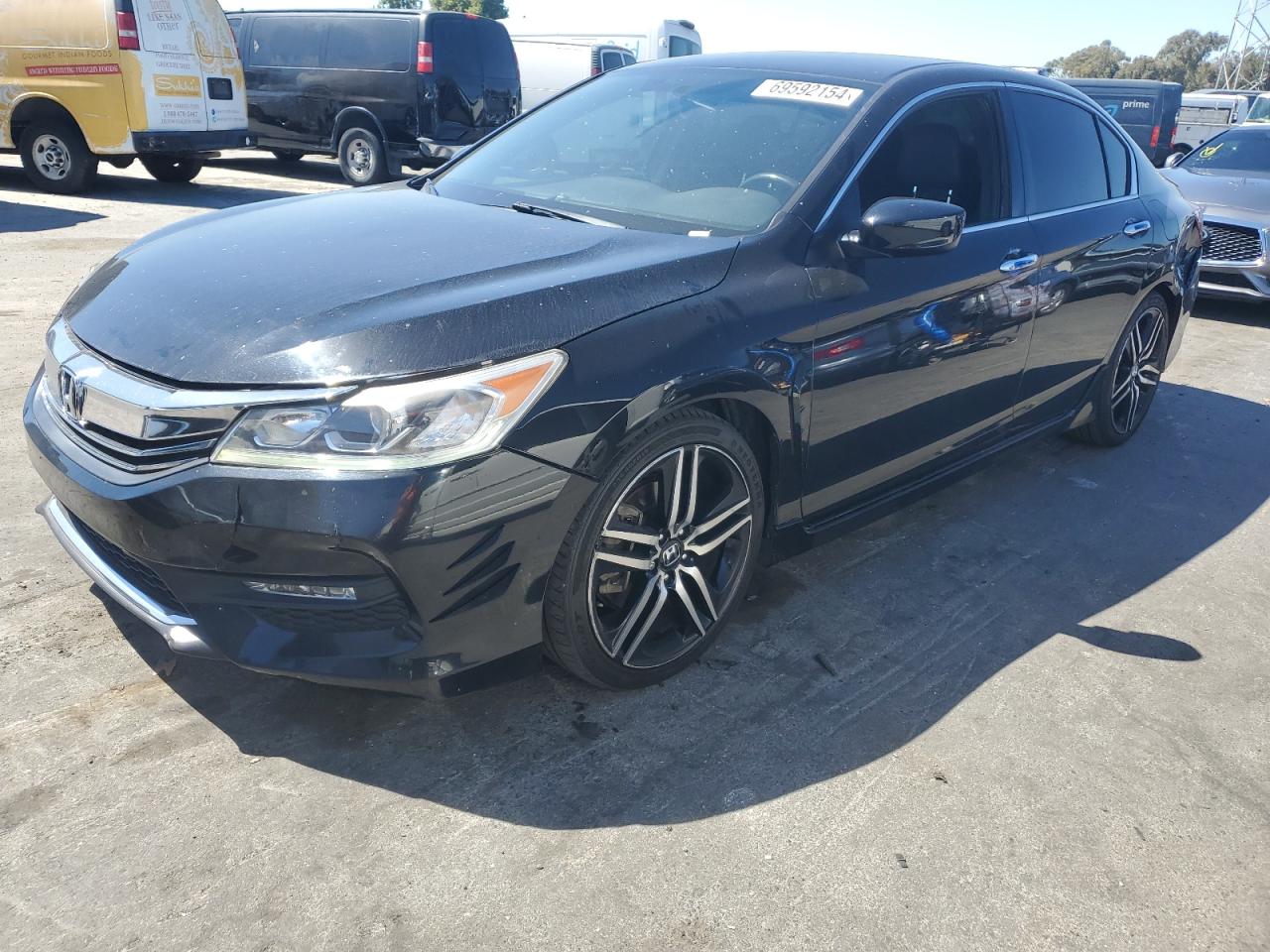 1HGCR2F59HA147118 2017 HONDA ACCORD - Image 1