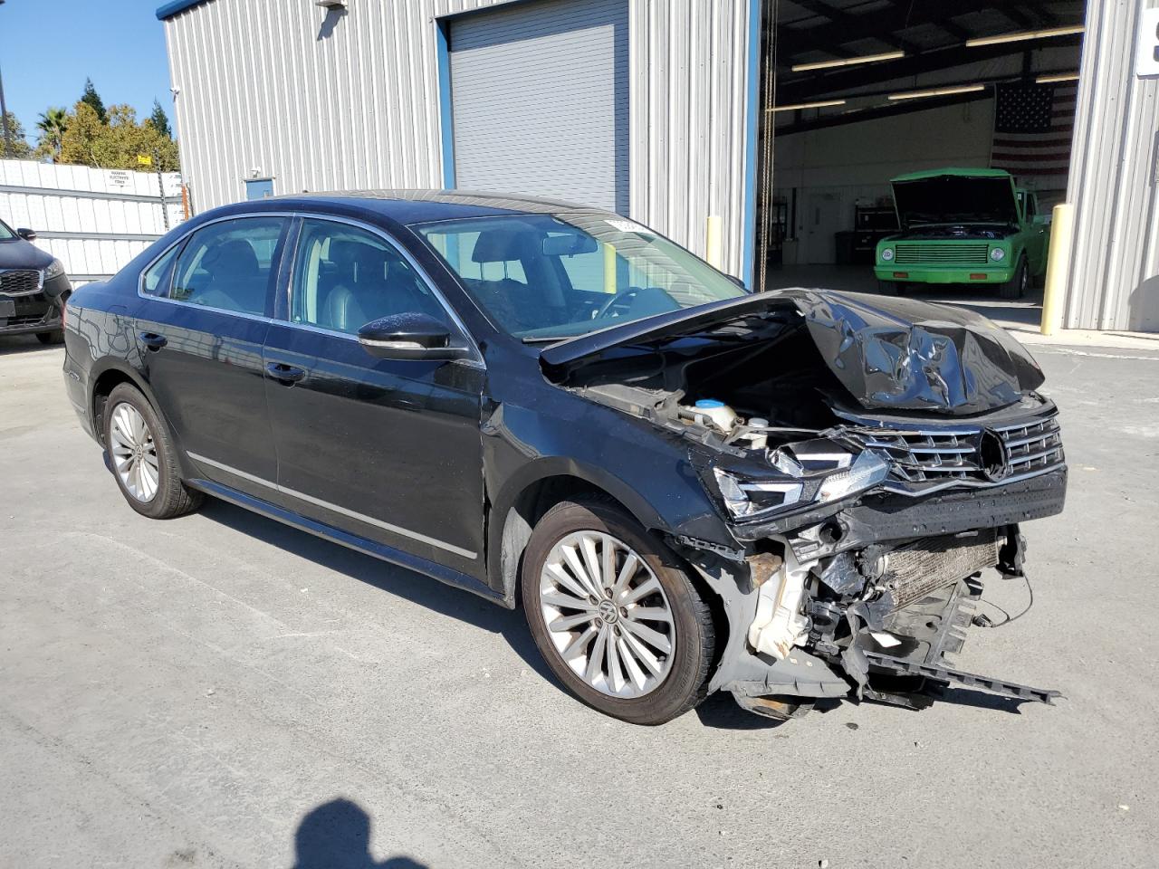 1VWBT7A34GC009453 2016 Volkswagen Passat Se