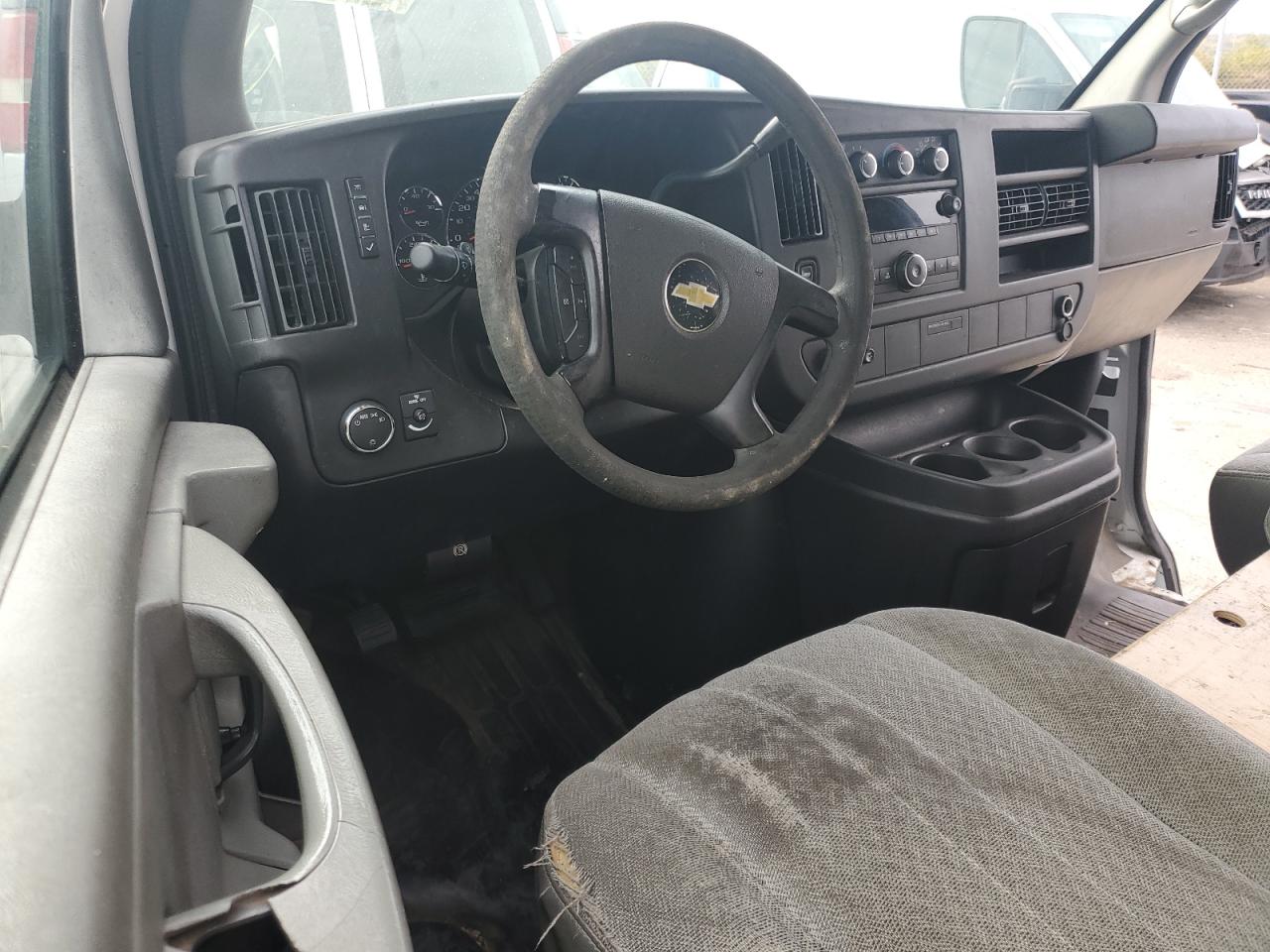 1GCSGAFX0B1106444 2011 Chevrolet Express G1500