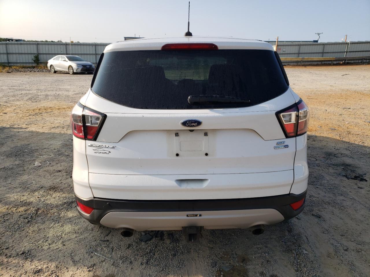 2017 Ford Escape Se VIN: 1FMCU9G97HUE75543 Lot: 70400794