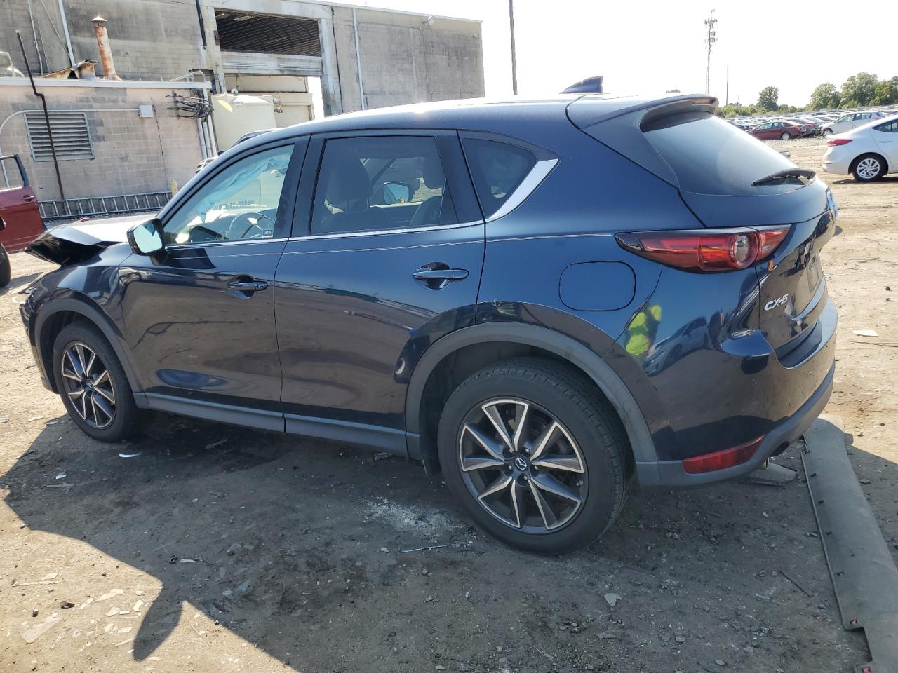 JM3KFADM1J1376042 2018 MAZDA CX-5 - Image 2