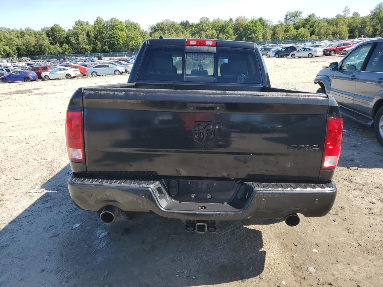 1C6RR7LT8JS137552 2018 Ram 1500 Slt