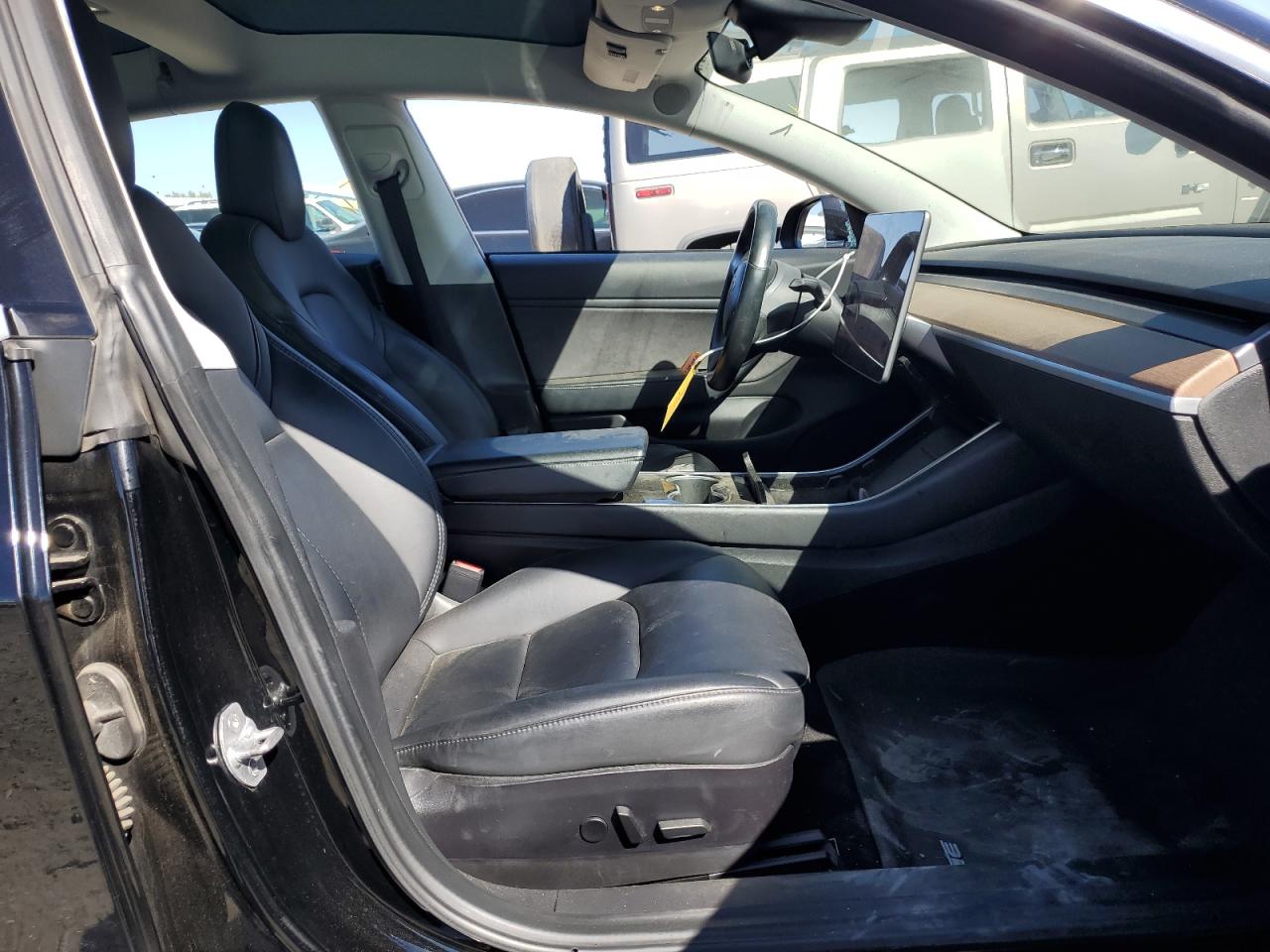 5YJ3E1EB2JF170409 2018 Tesla Model 3