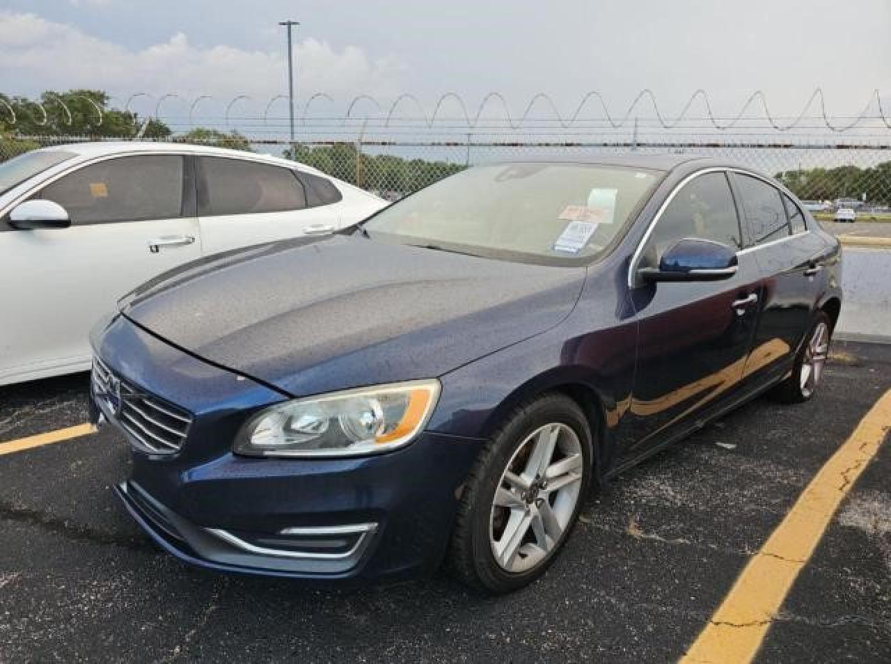 YV140MFK6F2355263 2015 VOLVO S60 - Image 2