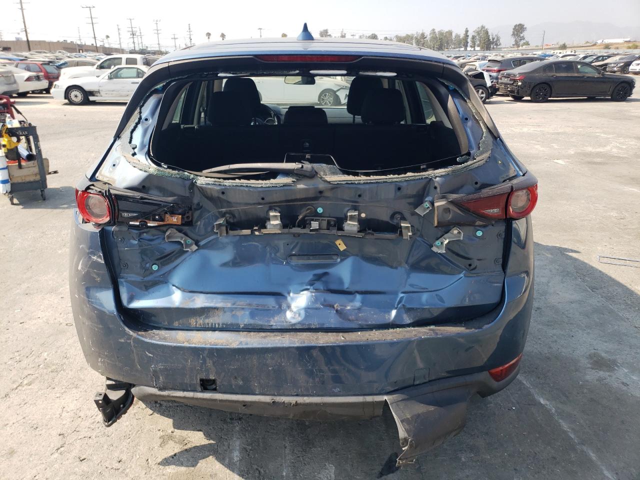 JM3KFABM7J1420581 2018 Mazda Cx-5 Sport