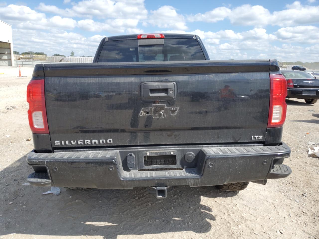 3GCUKSEC7JG528111 2018 Chevrolet Silverado K1500 Ltz