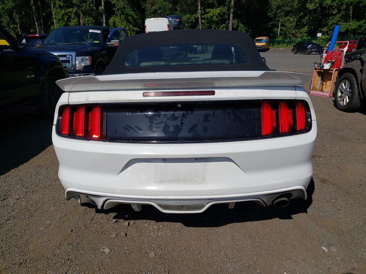 1FATP8UH7F5356373 2015 Ford Mustang