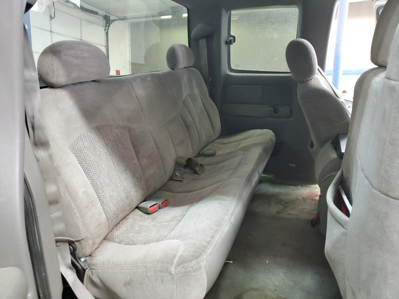 2000 Chevrolet Silverado K1500 VIN: 2GCEK19T7Y1159309 Lot: 70493334