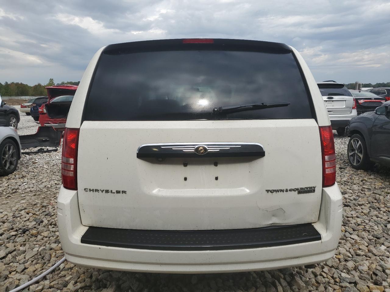 2010 Chrysler Town & Country Touring VIN: 2A4RR5D11AR217880 Lot: 71783174