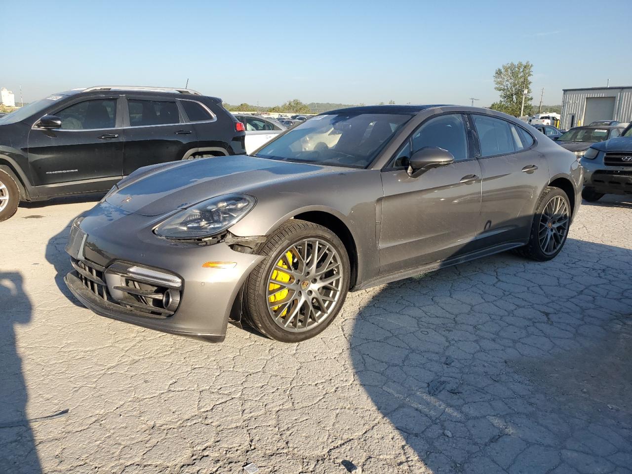 2017 PORSCHE PANAMERA