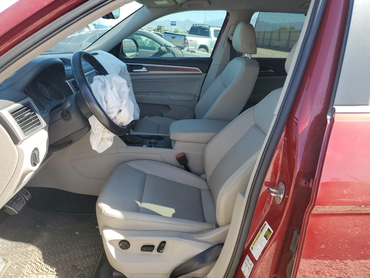 2018 Volkswagen Atlas - Image 7