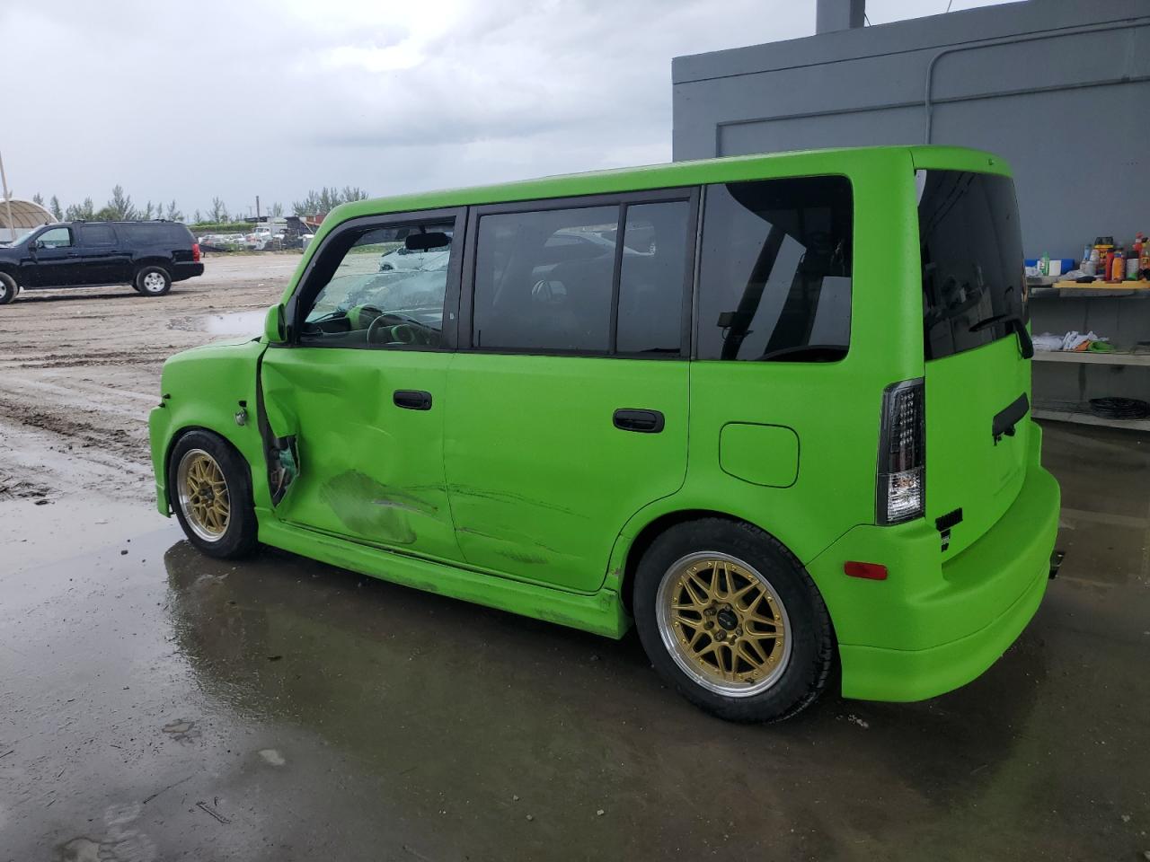 2005 Toyota Scion Xb VIN: JTLKT324250205395 Lot: 70817464