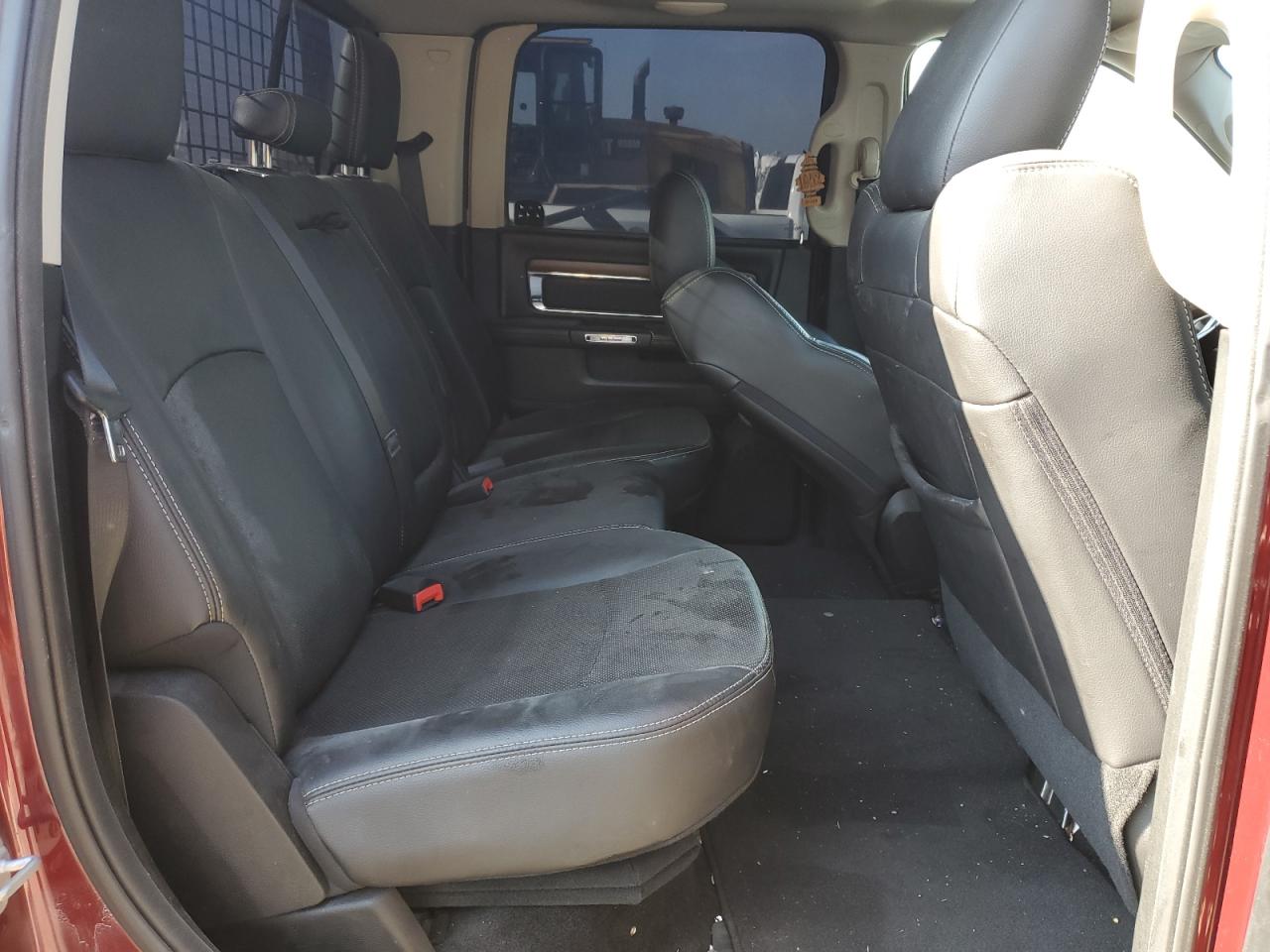 2016 Ram 3500 Laramie VIN: 3C63RRJLXGG386505 Lot: 70286664