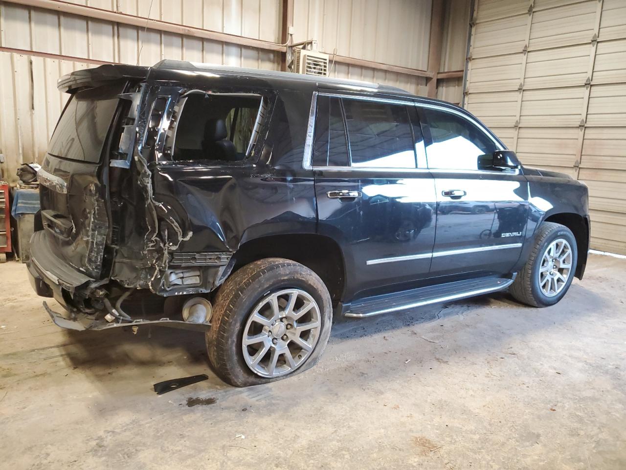 2019 GMC Yukon - Image 3