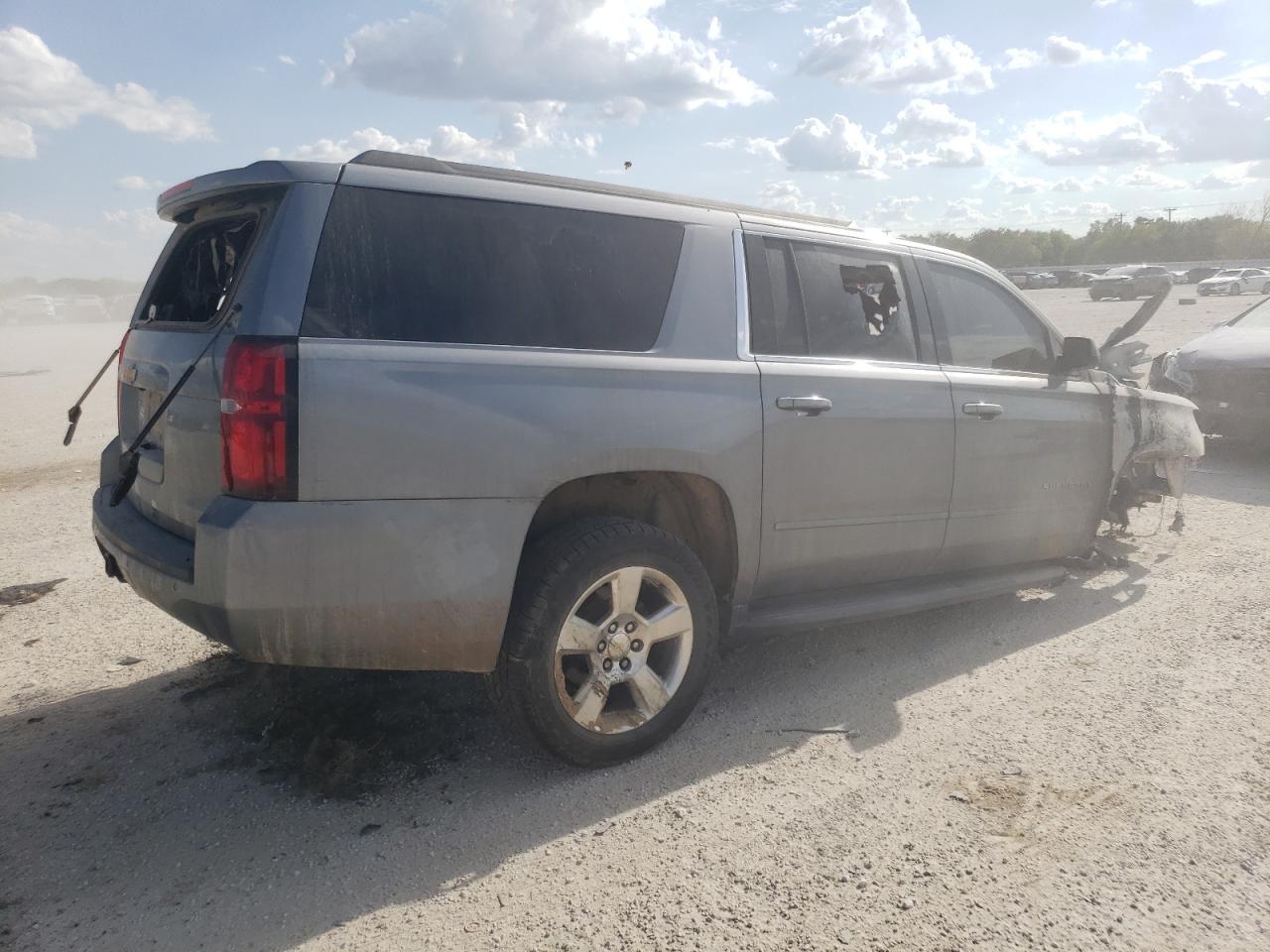 VIN 1GNSCGKCXLR277813 2020 CHEVROLET SUBURBAN no.3