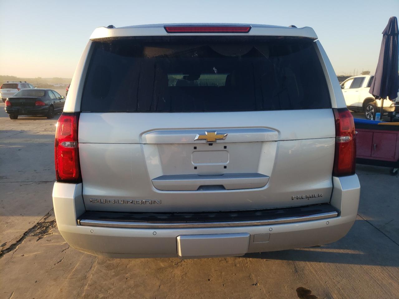 1GNSCJKC7KR149136 2019 Chevrolet Suburban C1500 Premier