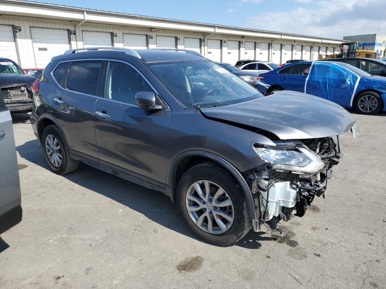 2017 Nissan Rogue - Image 4